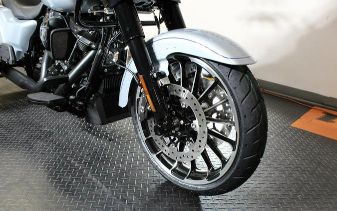 2024 Harley-Davidson® FLTRT - Road Glide® 3