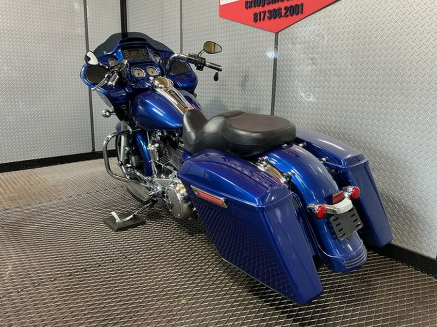 2017 Harley-Davidson Road Glide Base