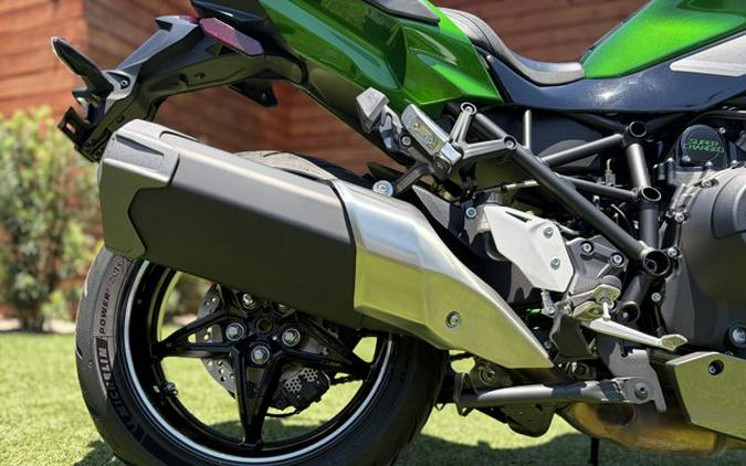2022 Kawasaki NINJA H2 SX SE