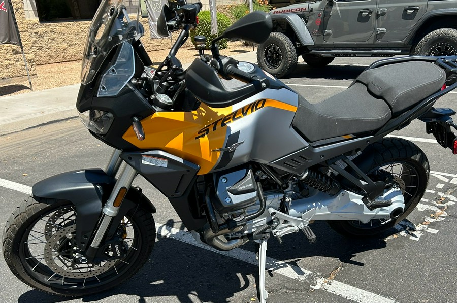 2024 Moto Guzzi Stelvio