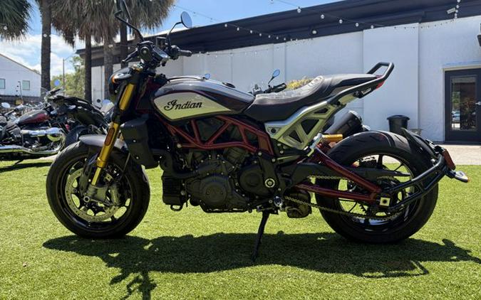 2022 Indian FTR 1200 R CARBON, CARBON FIBER