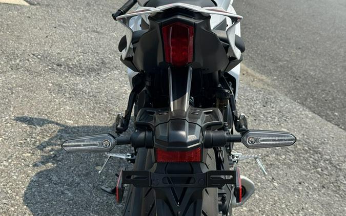 2026 Yamaha YZF R7 70Th Anniversary Edition
