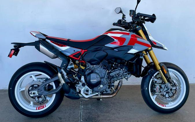 2026 Ducati HYPERMOTARD V2 SP