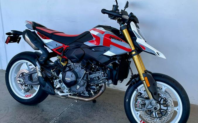 2026 Ducati HYPERMOTARD V2 SP