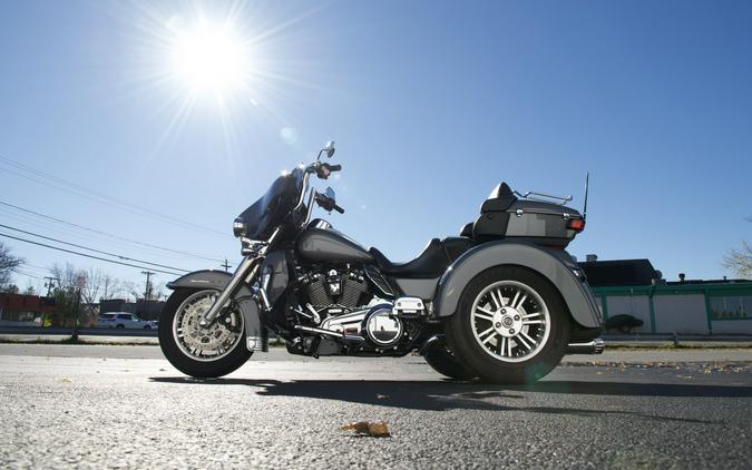 2022 Harley-Davidson® FLHTCUTG Tri Glide Ultra