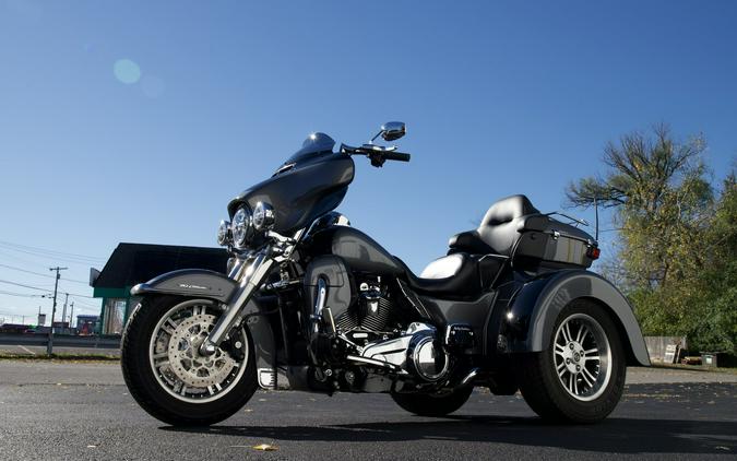 2022 Harley-Davidson® FLHTCUTG Tri Glide Ultra