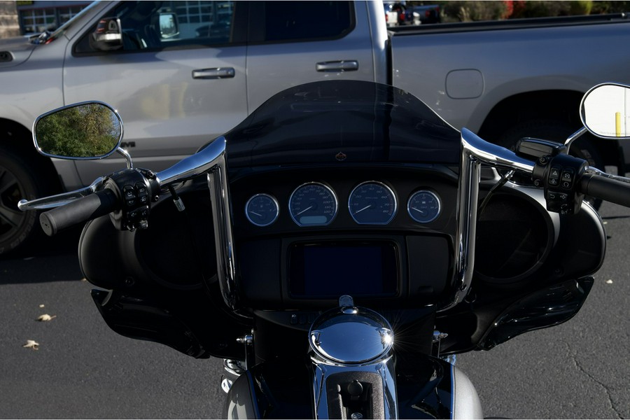 2022 Harley-Davidson® FLHTCUTG Tri Glide Ultra