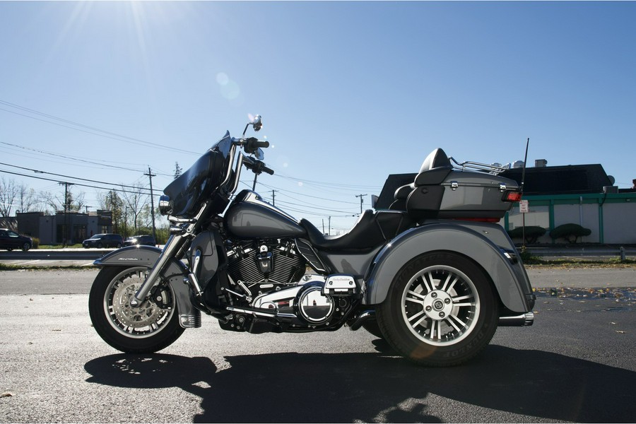 2022 Harley-Davidson® FLHTCUTG Tri Glide Ultra