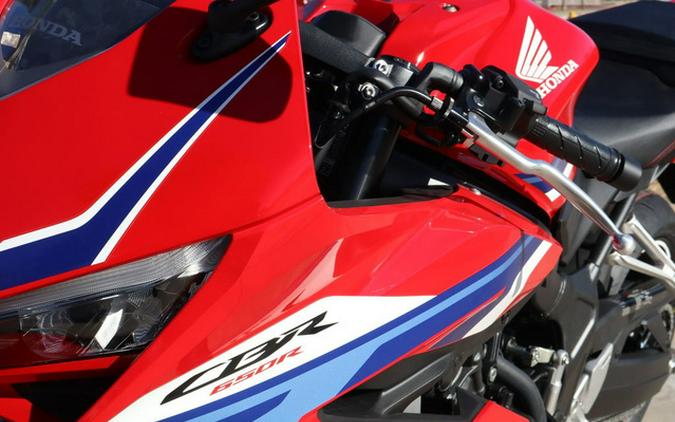 2026 Honda CBR650R E-Clutch