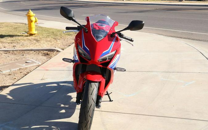 2026 Honda CBR650R E-Clutch