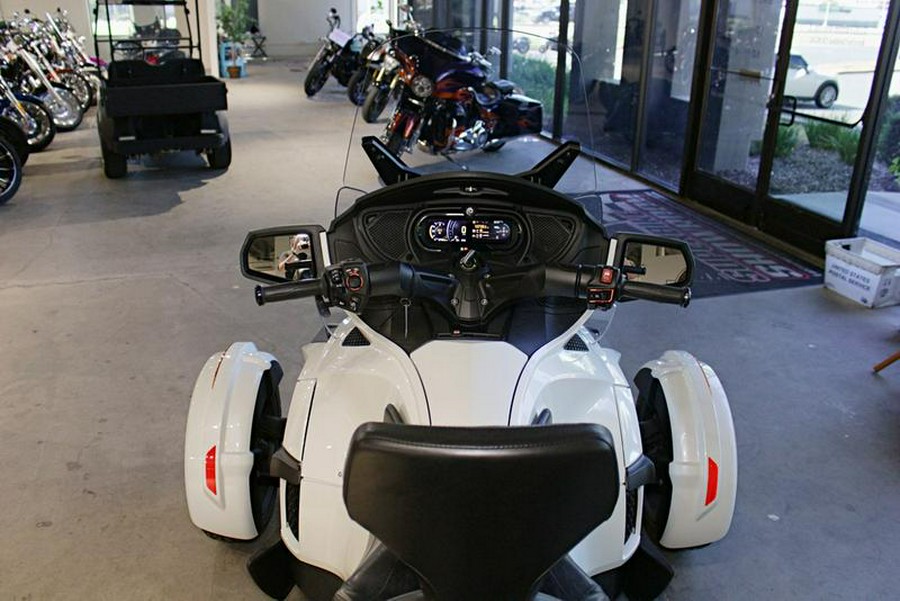 2019 Can-Am® Spyder® RT