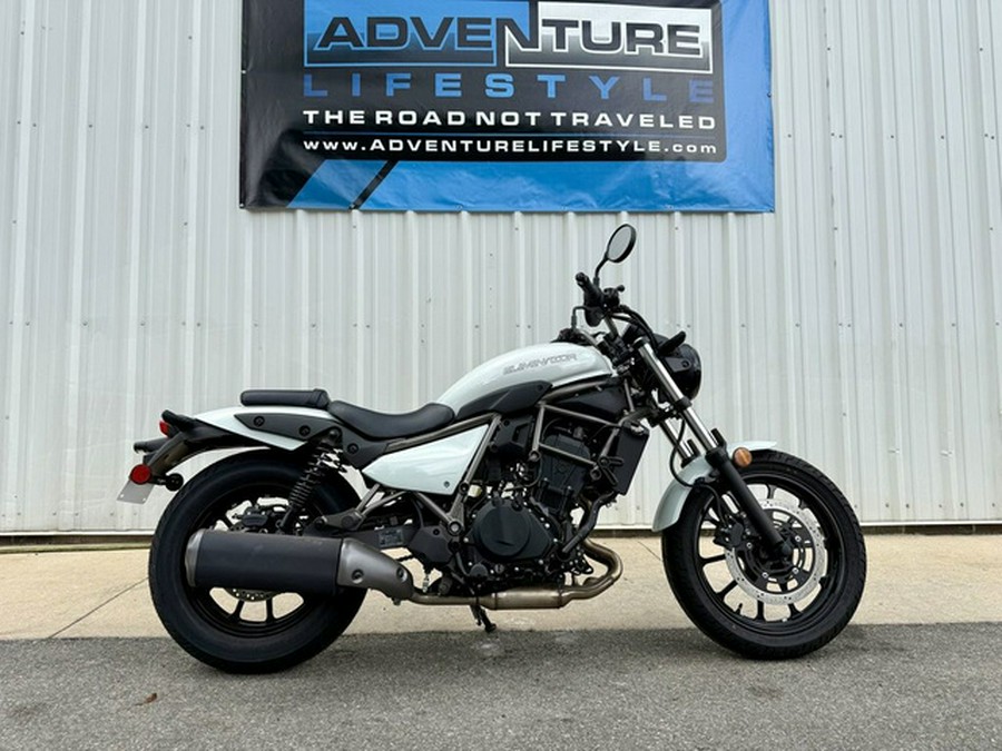 2024 Kawasaki Eliminator Pearl Robotic White