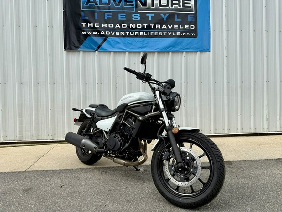 2024 Kawasaki Eliminator Pearl Robotic White