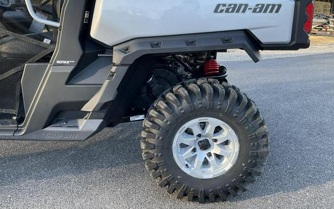 2024 Can-Am® Defender X mr HD10