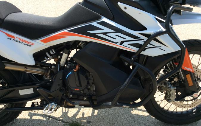 2020 KTM Adventure 790