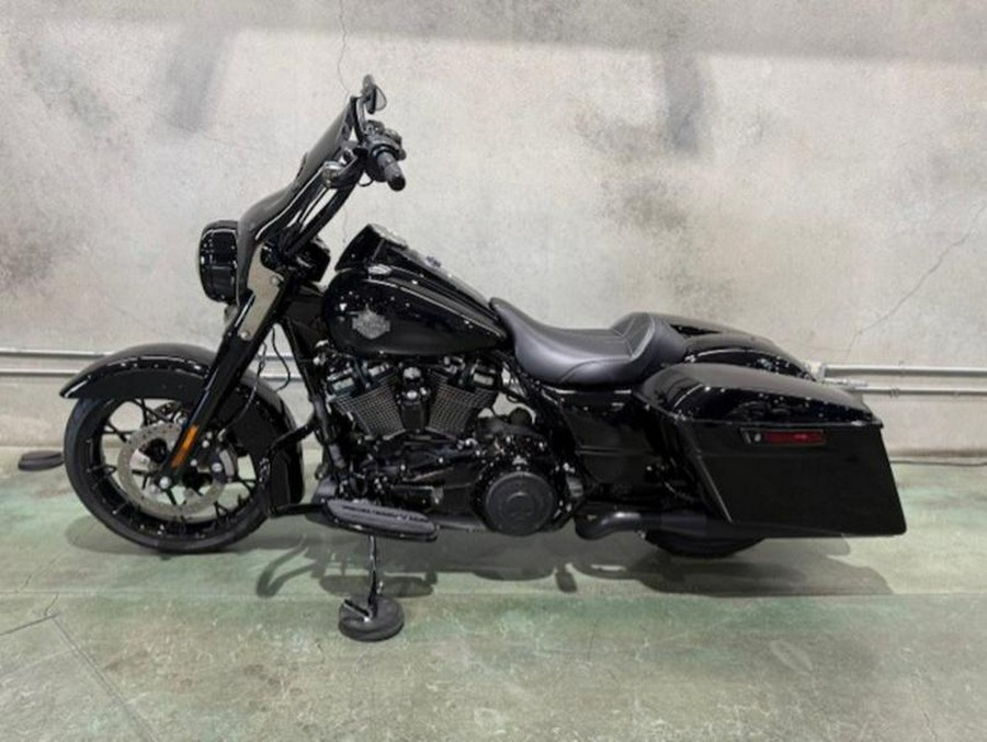 2024 Harley-Davidson® FLHRXS - Road King® Special