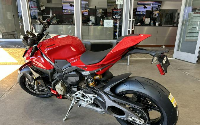2026 Ducati STREETFIGHTER V4 S
