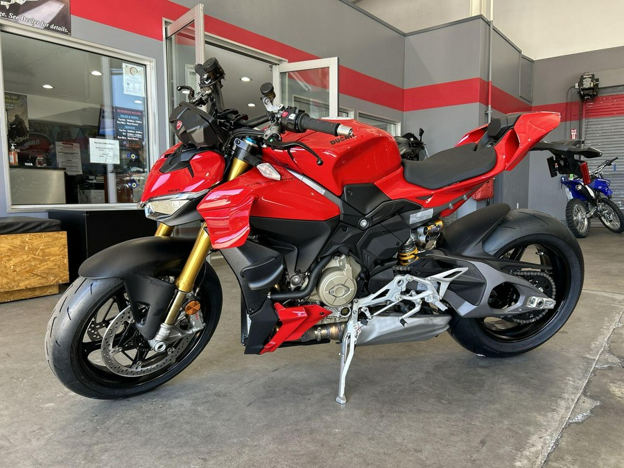 2026 Ducati STREETFIGHTER V4 S