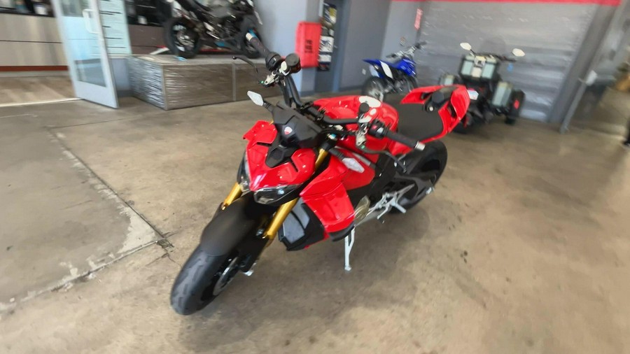 2026 Ducati STREETFIGHTER V4 S