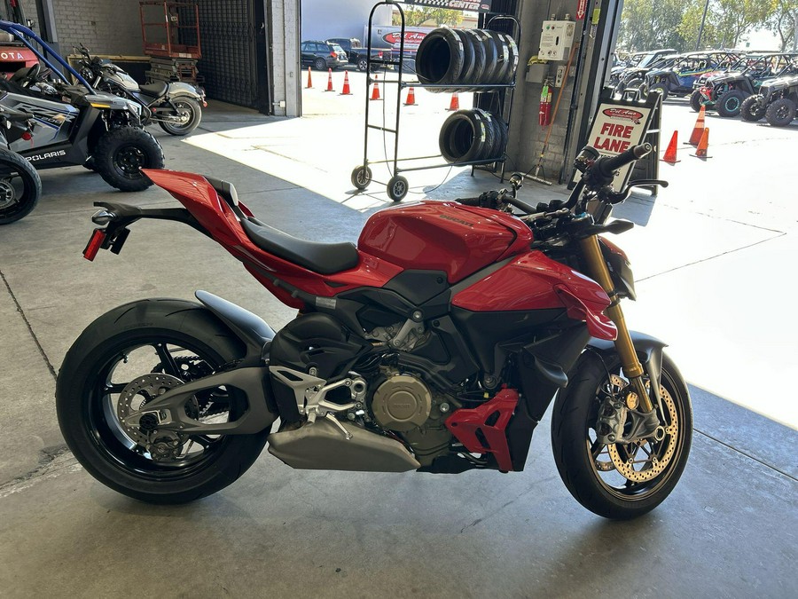 2026 Ducati STREETFIGHTER V4 S