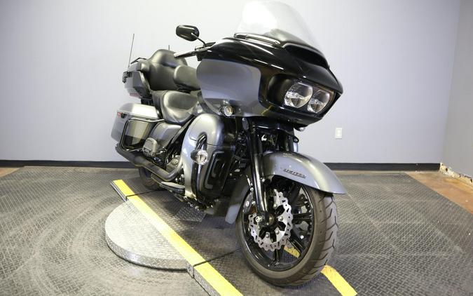 2021 Harley-Davidson Road Glide Limited Gauntlet Gray Metallic/Vivid Black - Black Finish