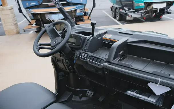 2026 CAN-AM DEFENDER DPS HD9