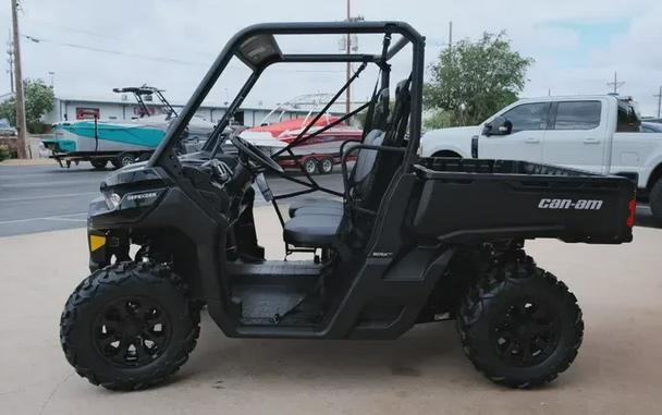 2026 CAN-AM DEFENDER DPS HD9
