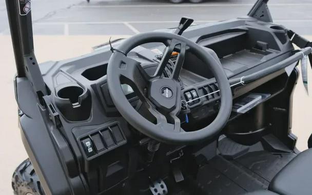 2026 CAN-AM DEFENDER DPS HD9
