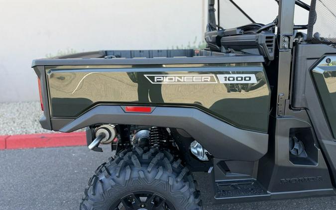2026 Honda Pioneer 1000 Deluxe