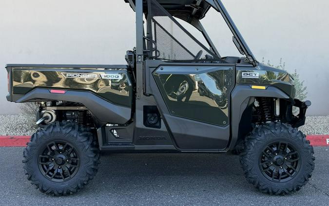 2026 Honda Pioneer 1000 Deluxe