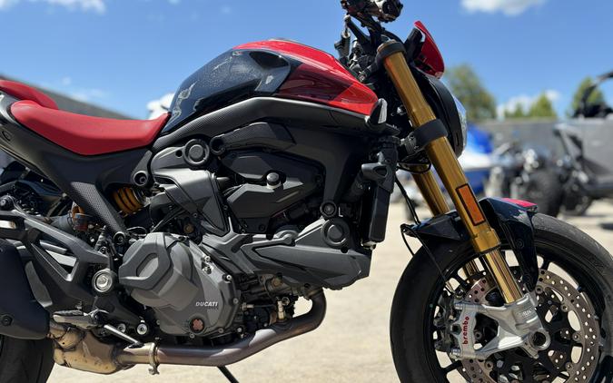 2025 Ducati MONSTER SP