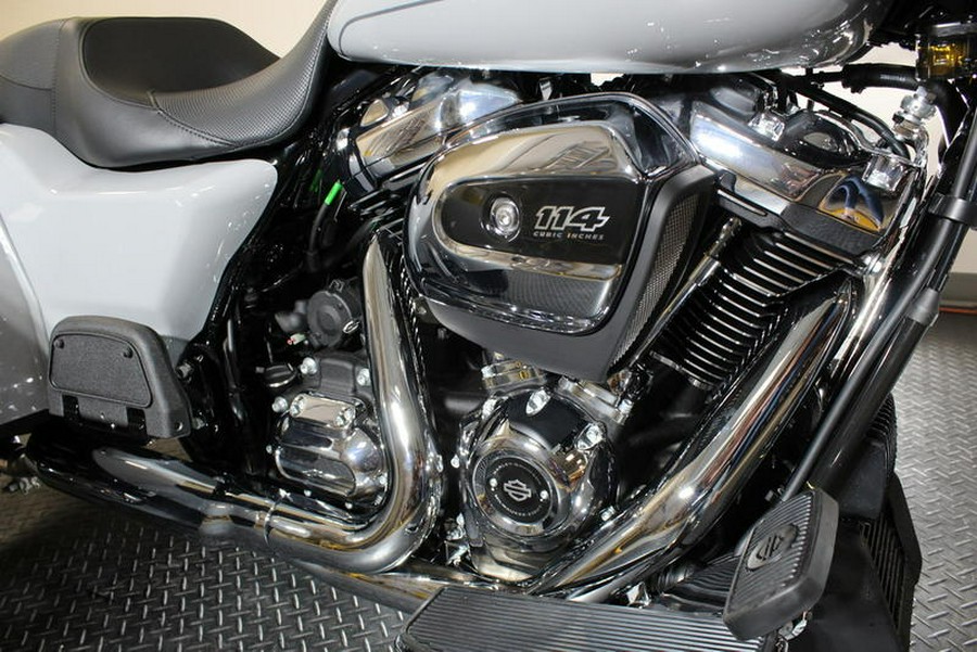 2024 Harley-Davidson® FLTRT - Road Glide® 3