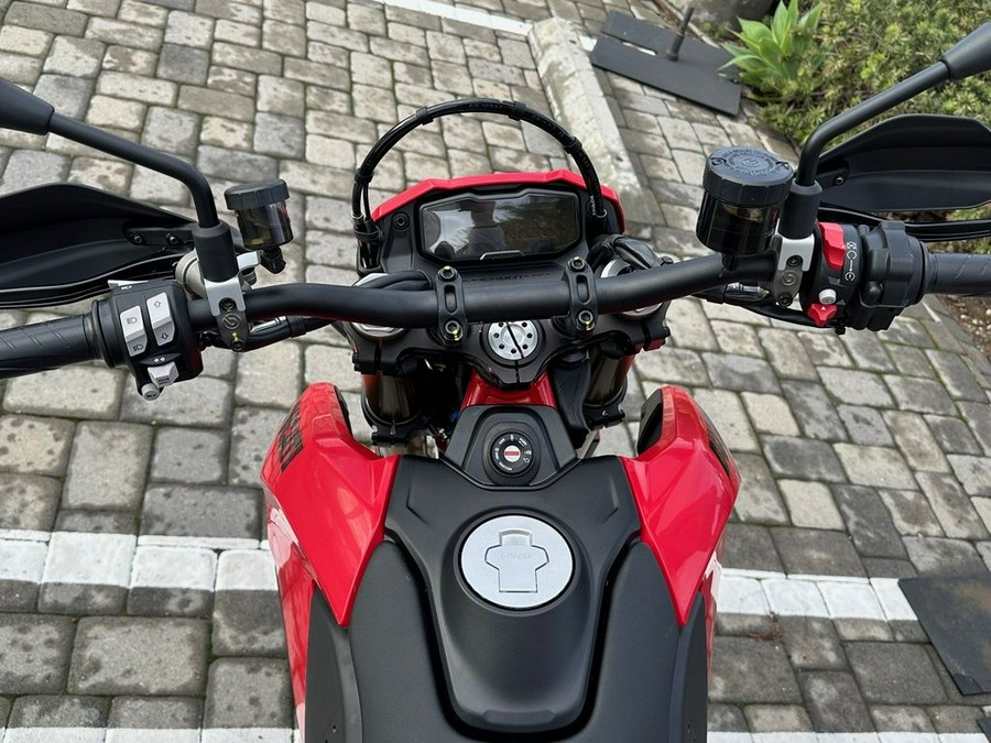 2024 Ducati Hypermotard 698 Mono Red