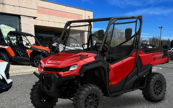 2025 Honda® Pioneer 1000 Deluxe