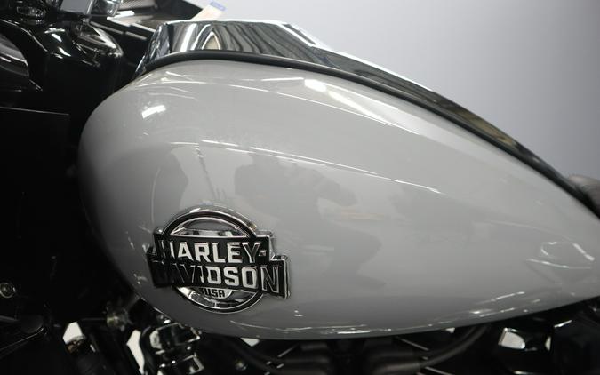 2026 Harley-Davidson® Road Glide Limited FLTRXL