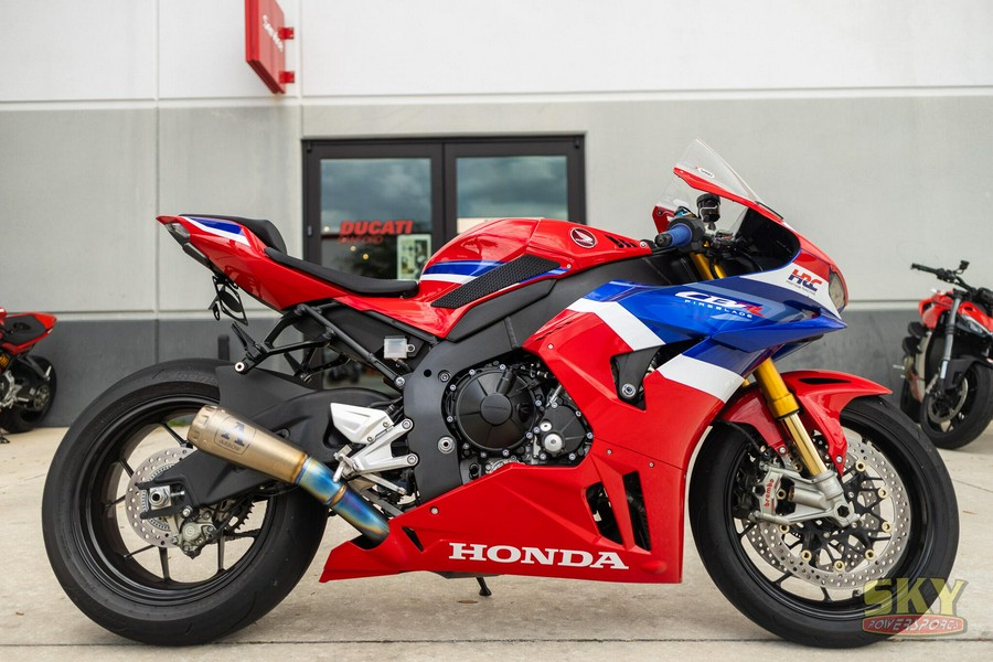 2025 Honda CBR1000RRR Fireblade SP