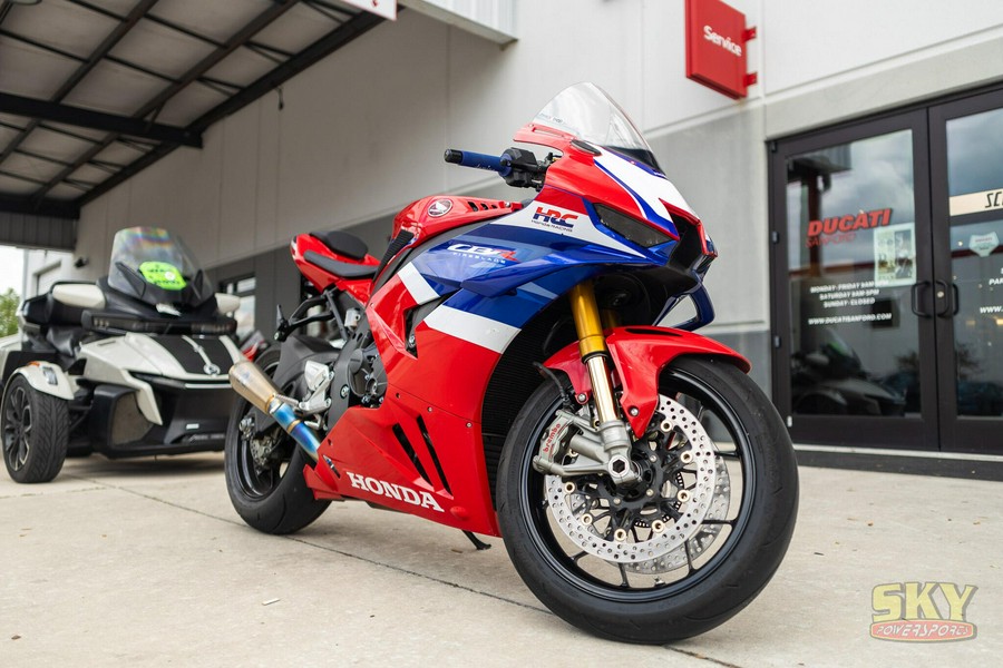 2025 Honda CBR1000RRR Fireblade SP