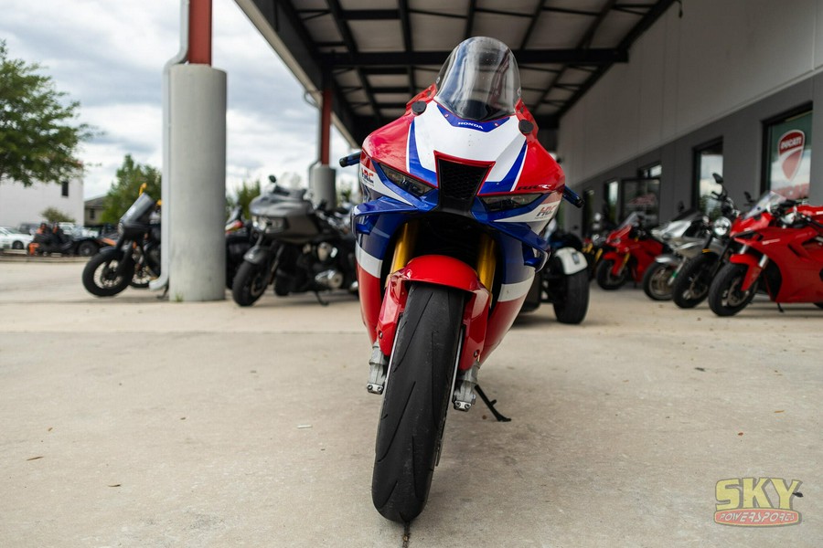 2025 Honda CBR1000RRR Fireblade SP
