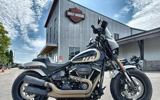 2022 Harley-Davidson® Fat Bob® 114 White Sand Pearl