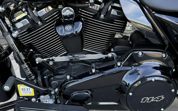 2022 Harley-Davidson® Road King® Special Vivid Black