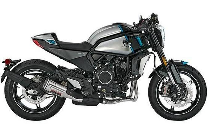 2023 CFMOTO 700CL-X SPORT