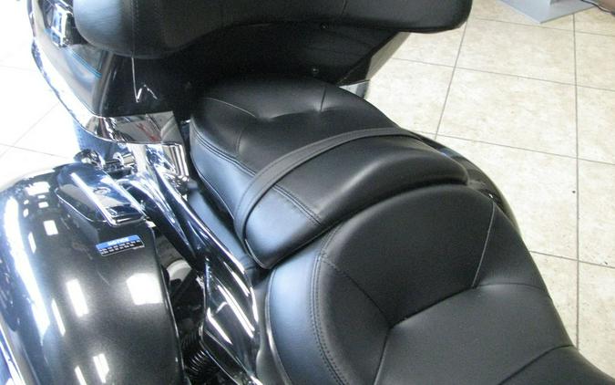 2024 Kawasaki Vulcan® 1700 Voyager® ABS