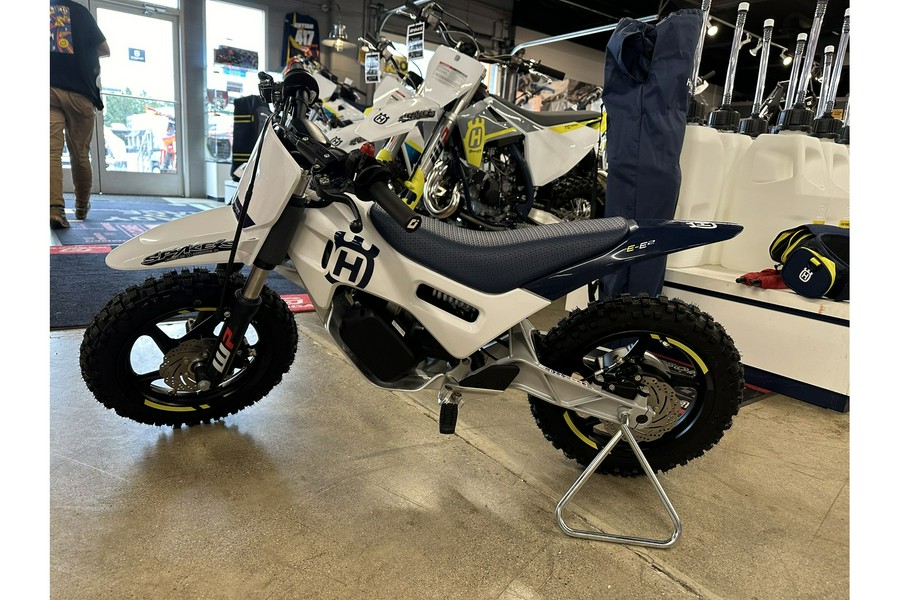 2025 Husqvarna Motorcycles EE - 2