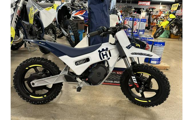 2025 Husqvarna Motorcycles EE - 2