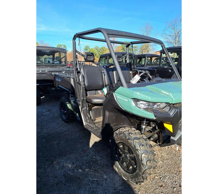 2026 Can-Am® Defender DPS HD7 Compass Green
