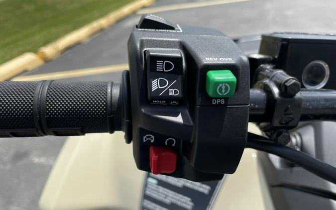 2025 Can-Am OUTLANDER PRO XU HD7 - DESERT TAN ATV