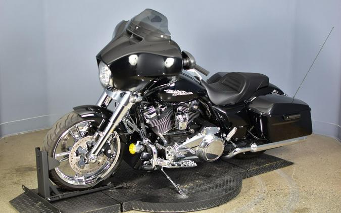 2017 Harley-Davidson Street Glide Special Vivid Black
