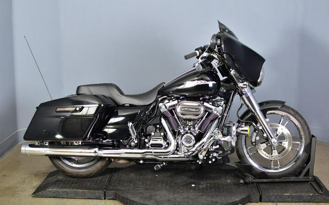 2017 Harley-Davidson Street Glide Special Vivid Black