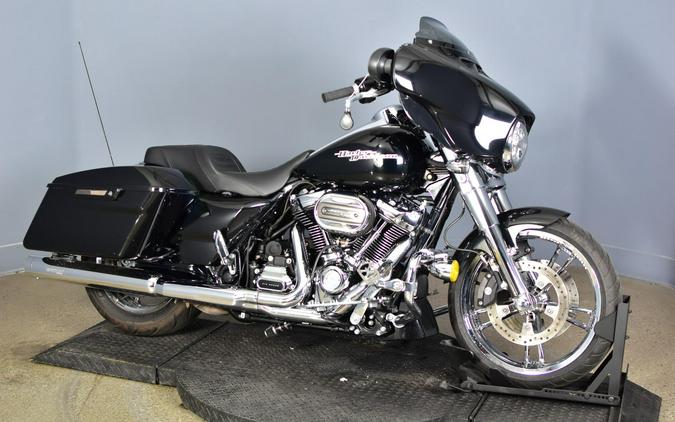 2017 Harley-Davidson Street Glide Special Vivid Black