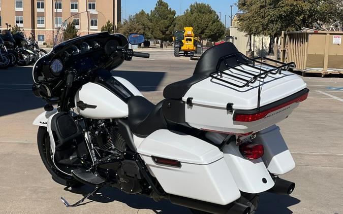 2024 Harley-Davidson® Ultra Limited White Onyx Pearl